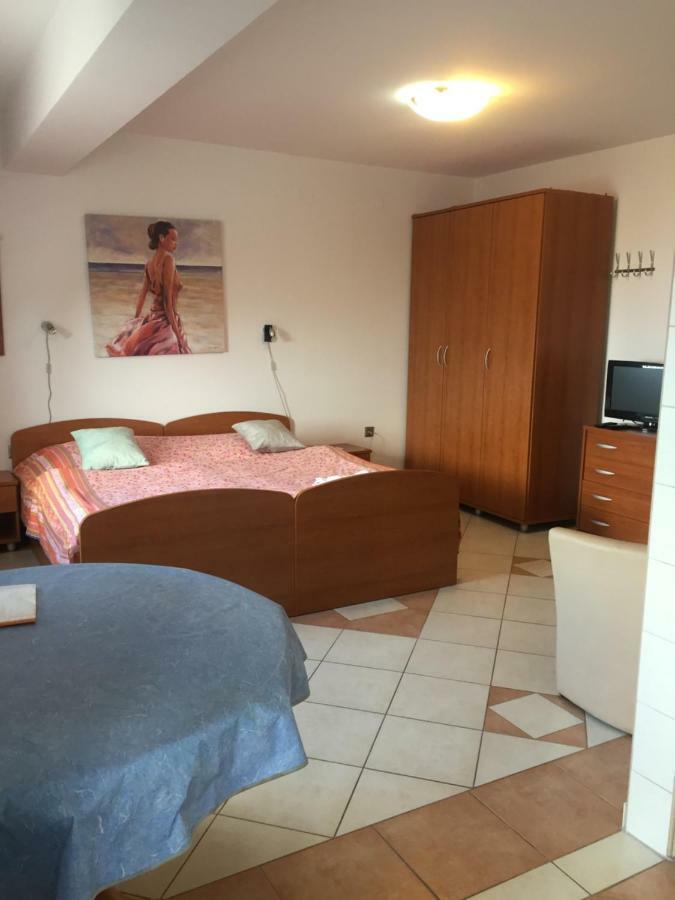 Apartment Villa Ana Опатия Экстерьер фото