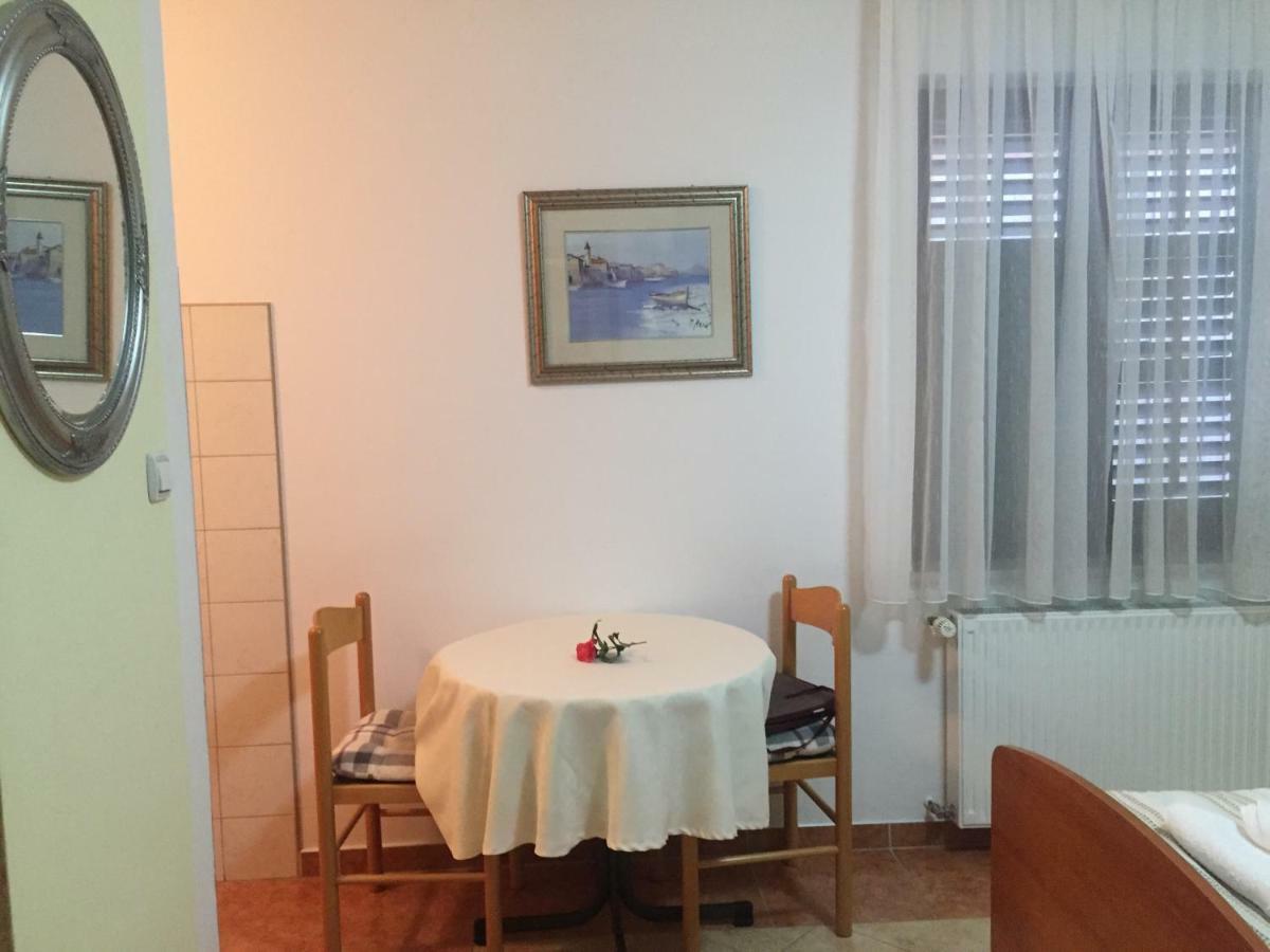 Apartment Villa Ana Опатия Экстерьер фото