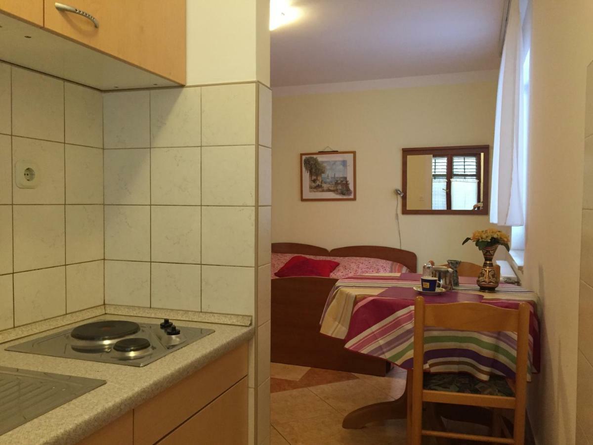 Apartment Villa Ana Опатия Экстерьер фото